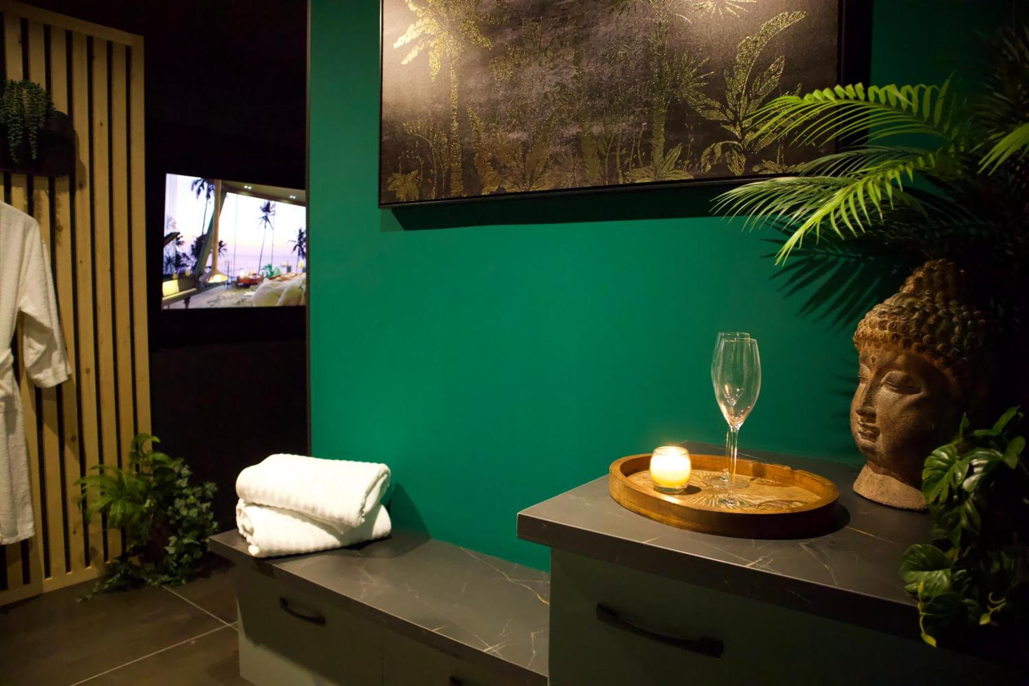 Sejour Detente A Saint-Omer - Jacuzzi Prive, Terrasse, Centre-Ville Et Parking Gratuit Εξωτερικό φωτογραφία